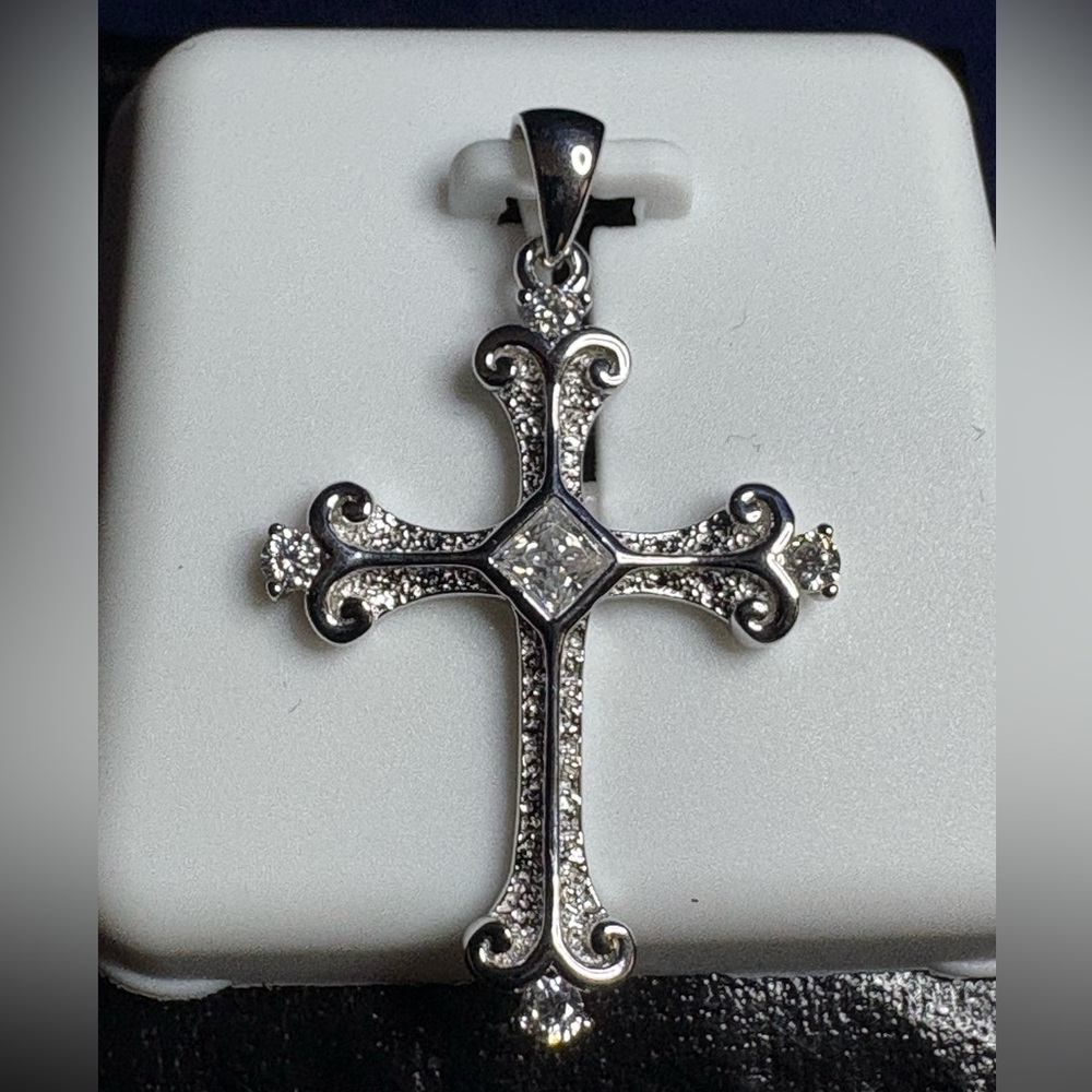 🤩Pendant Moissanite Cross 925 Sterling Silver Necklace